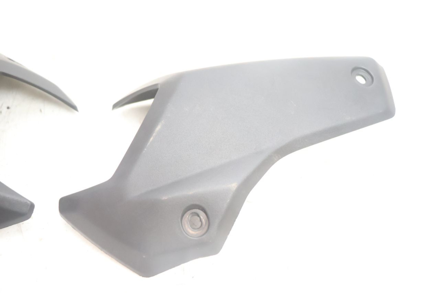 photo de VERKLEIDUNG HINTEN MITTE PEUGEOT STREETZONE NAKED 2T 50 (2014 - 2018) - Technische Nahaufnahme