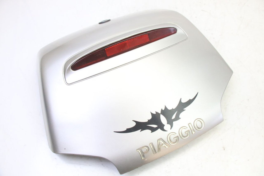 photo de VERKLEIDUNG HINTEN MITTE PIAGGIO SUPER LX 125 (2000 - 2003) - Detailansicht des Bauteils
