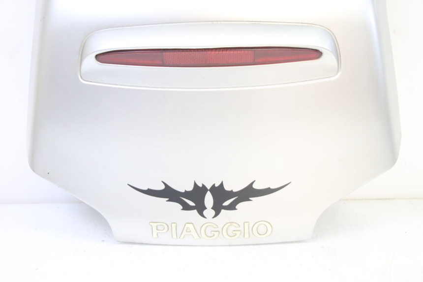 photo de VERKLEIDUNG HINTEN MITTE PIAGGIO SUPER LX 125 (2000 - 2003) - Zoom auf Gebrauchszustand