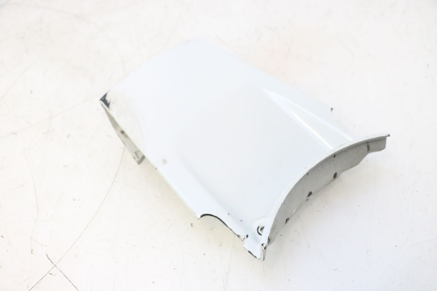 photo de VERKLEIDUNG HINTEN MITTE OBEN MBK BOOSTER ROCKET 50 (2004 - 2016) - Technische Nahaufnahme