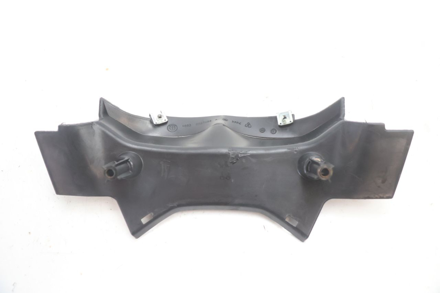 photo de VERKLEIDUNG HINTEN MITTE OBEN BMW C SPORT 650 (2015 - 2021) - Alternative Perspektive