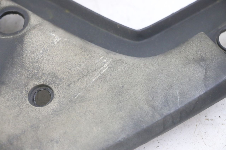 photo de VERKLEIDUNG HINTEN MITTE OBEN HONDA CBF 500 (2004 - 2007) - Gesamtansicht des Produkts