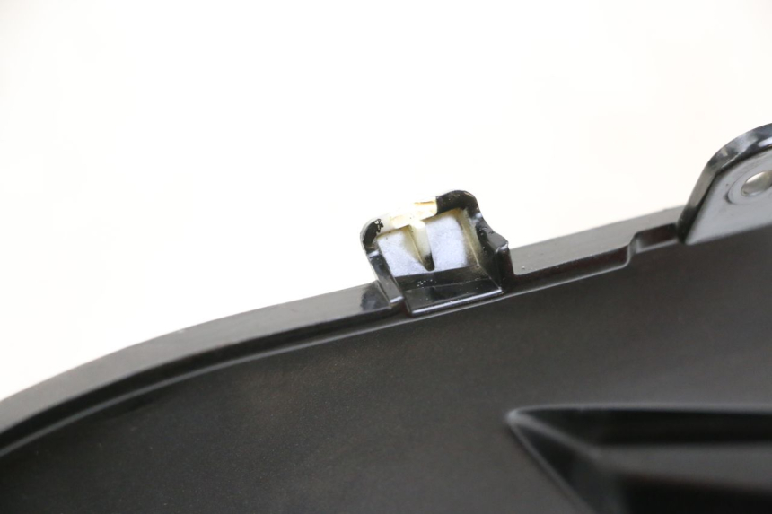 photo de VERKLEIDUNG HINTEN MITTE OBEN EBROH BRAVO GLE 1 (2020 - 2024) - Detailansicht des Bauteils