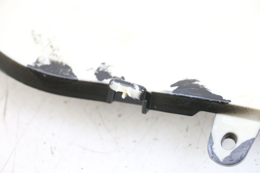 photo de VERKLEIDUNG HINTEN MITTE OBEN EBROH BRAVO GLE 1 (2020 - 2024) - Zoom auf Gebrauchszustand