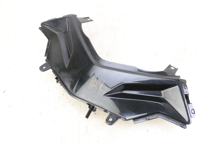 photo de VERKLEIDUNG HINTEN MITTE OBEN EBROH BRAVO GLE 1 (2020 - 2024) - Details der Befestigungspunkte