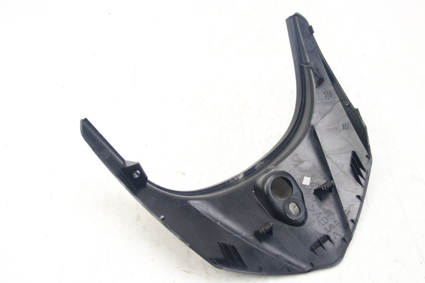 photo de OBERE HINTERE VERKLEIDUNGSVERBINDUNG YAMAHA D'ELIGHT DELIGHT 125 (2017 - 2020) - Alternative Perspektive