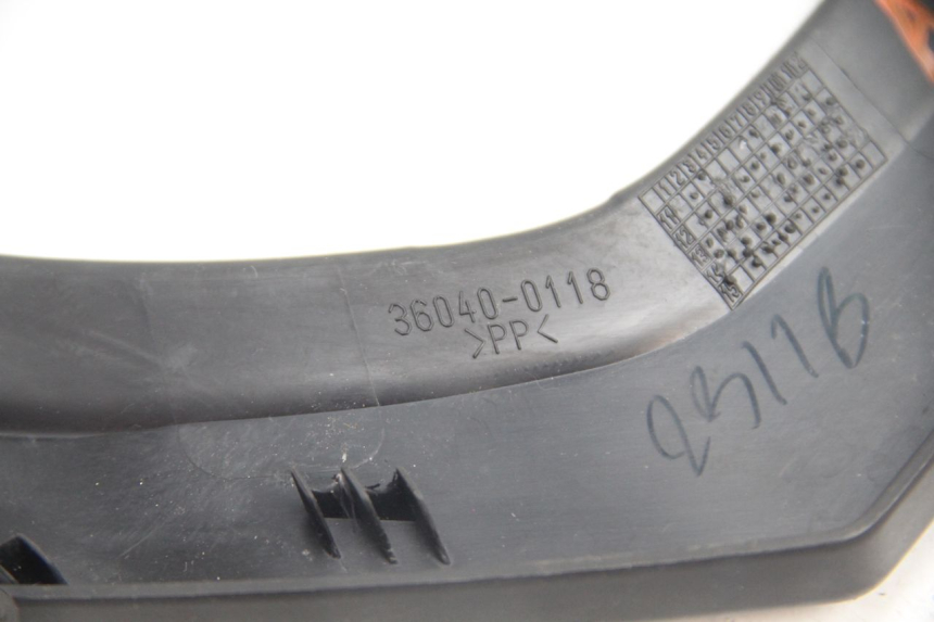 photo de VERKLEIDUNG HINTEN MITTE OBEN KAWASAKI ER-6 ER6 F ABS 650 (2012 - 2016) - Alternative Perspektive