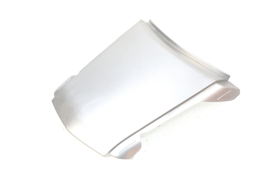 photo de OBERES HINTERES VERKLEIDUNGSTEILVERBINDER HONDA FES PANTHEON 2T 125 (1998 - 2002) - Hauptansicht