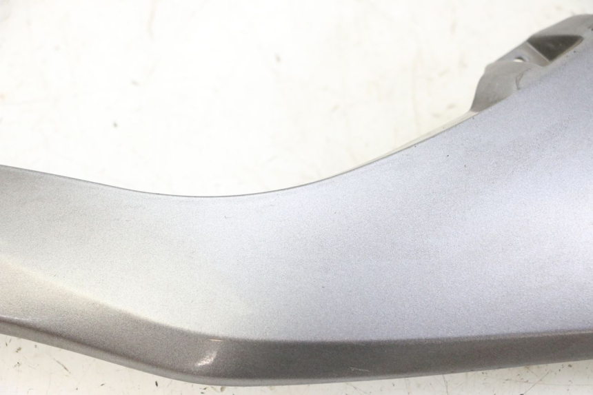 photo de VERKLEIDUNG HINTEN MITTE OBEN HONDA FORZA ABS 300 (2013 - 2017) - Geprüftes Gebrauchtteil