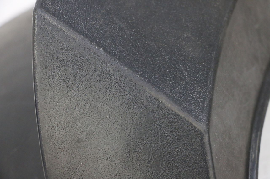 photo de VERKLEIDUNG HINTEN MITTE OBEN JM MOTORS GTS 125 (2015 - 2019) - Technische Nahaufnahme