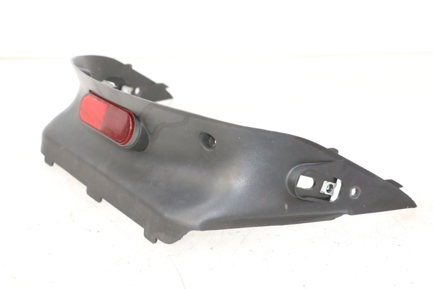 photo de VERKLEIDUNG HINTEN MITTE OBEN DAELIM HISTORY 125 (2001 - 2002) - Alternative Perspektive