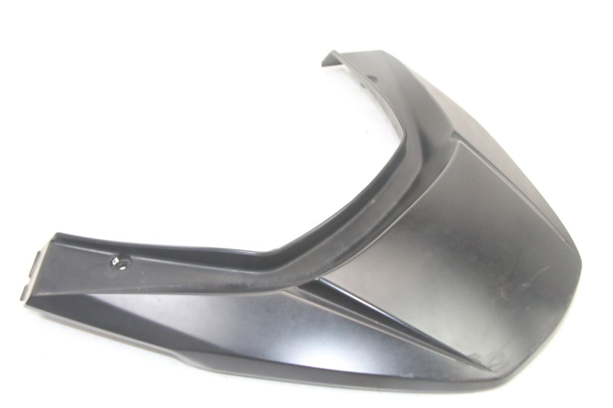 photo de VERKLEIDUNG HINTEN MITTE OBEN HONDA FORZA 125 (2021 - 2025) - Detailansicht des Bauteils