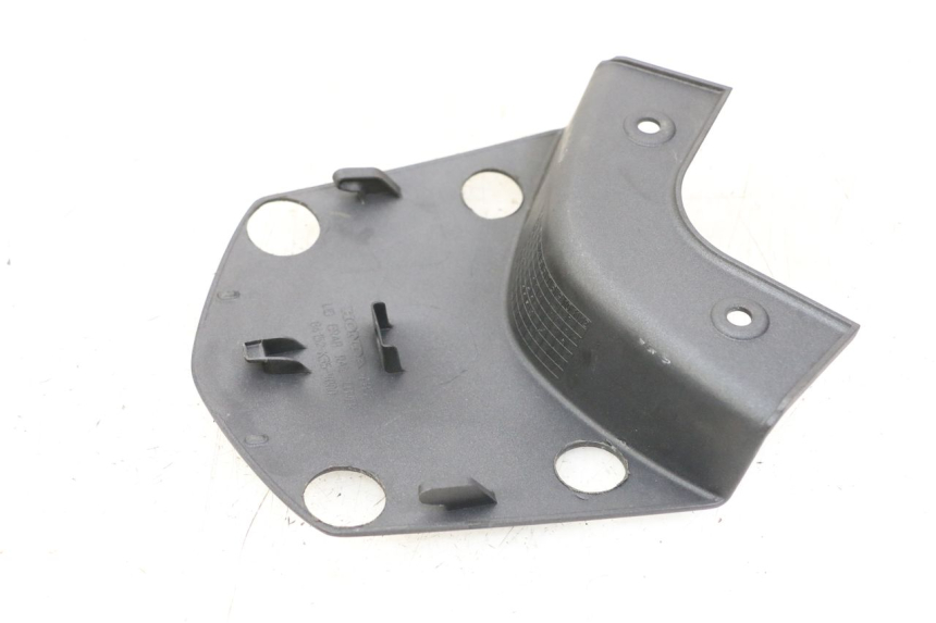 photo de VERKLEIDUNG HINTEN MITTE OBEN HONDA PCX (JF57/JF64) 125 (2014 - 2018) - Detailansicht des Bauteils