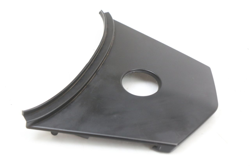 photo de HECKVERKLEIDUNG OBERER HINTERER VERBINDUNGSSTÜCK SYM JET 14 4T 50 (2018 - 2022) - Hauptansicht