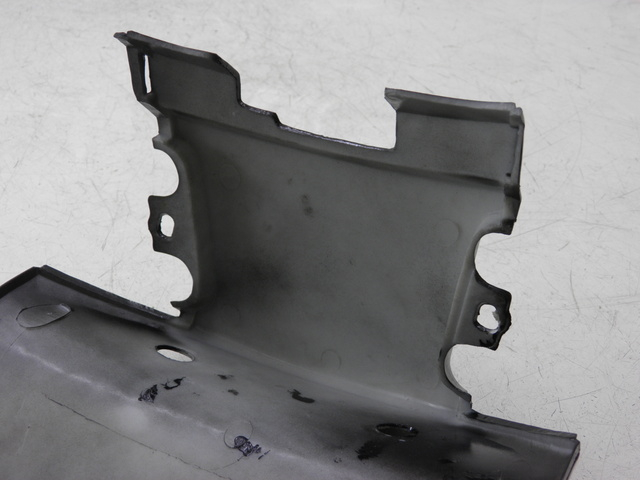 photo de VERKLEIDUNG HINTEN MITTE OBEN JM MOTOR S-MAX 125 (2010 - 2014) - Zoom auf Gebrauchszustand