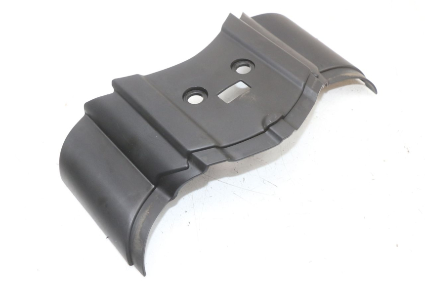 photo de OBERE HINTERE VERKLEIDUNGSVERBINDUNG PEUGEOT LUDIX 50 (2005 - 2007) - Detailansicht des Bauteils