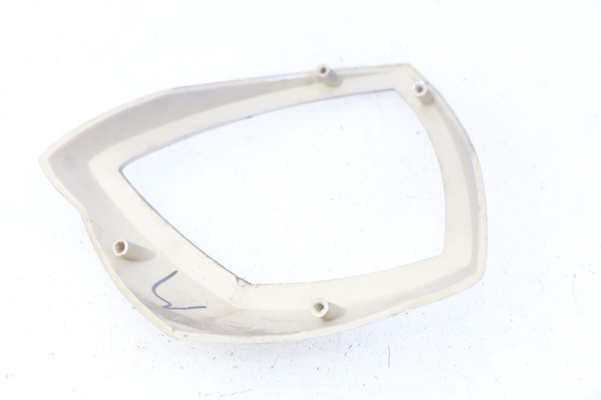 photo de VERKLEIDUNG HINTEN MITTE OBEN EUROCKA MATADOR 4T 50 (2010 - 2016) - Detailansicht des Bauteils