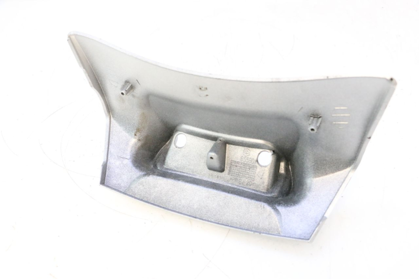 photo de VERKLEIDUNG HINTEN MITTE OBEN PIAGGIO MP3 LT 400 (2007 - 2012) - Gesamtansicht des Produkts