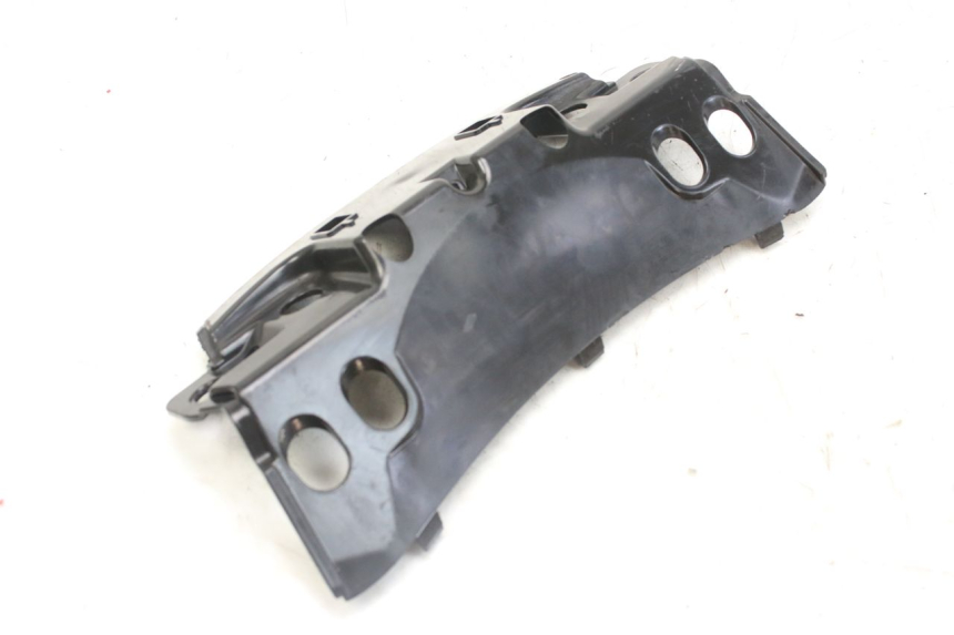 photo de OBERE HINTERE VERKLEIDUNGSVERBINDUNG PIAGGIO MP3 RL 250 (2006 - 2010) - Hauptansicht