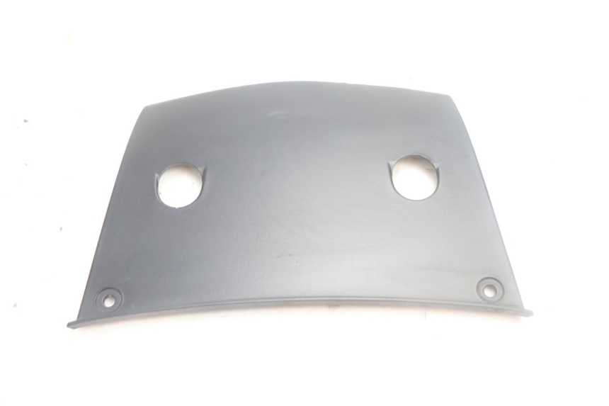 photo de VERKLEIDUNG HINTEN MITTE OBEN PIAGGIO MP3 500 (2016 - 2018) - Detailansicht des Bauteils