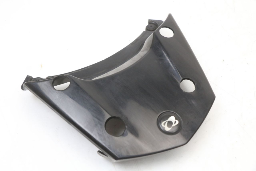 photo de VERKLEIDUNG HINTEN MITTE OBEN MBK MW TRYPTIK 125 (2014 - 2016) - Detailansicht des Bauteils