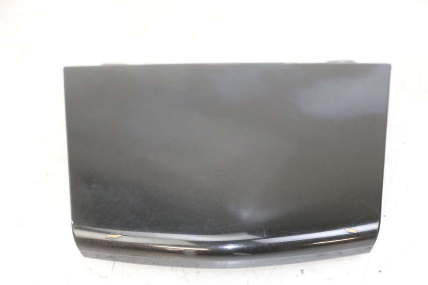 photo de VERKLEIDUNG HINTEN MITTE OBEN GILERA NEXUS 300 (2008 - 2013) - Technische Nahaufnahme