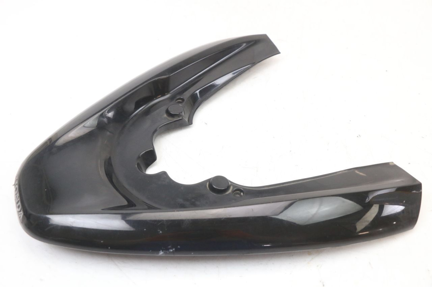 photo de VERKLEIDUNG HINTEN MITTE OBEN HONDA PCX (JF28) 125 (2009 - 2011) - Zoom auf Gebrauchszustand