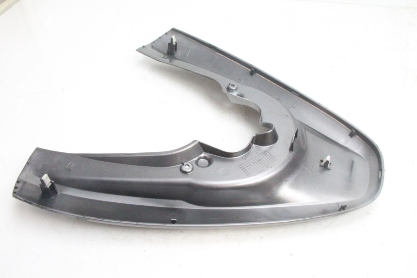 photo de VERKLEIDUNG HINTEN MITTE OBEN HONDA PCX (JF28) 125 (2009 - 2011) - Oberflächenzustand und Material