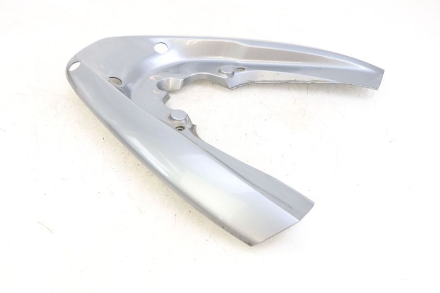 photo de VERKLEIDUNG HINTEN MITTE OBEN HONDA PCX (JF47) 125 (2012 - 2013) - Geprüftes Gebrauchtteil