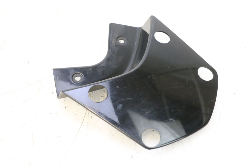 photo de VERKLEIDUNG HINTEN MITTE OBEN HONDA PCX (JF57/JF64) 125 (2014 - 2018) - Details der Befestigungspunkte
