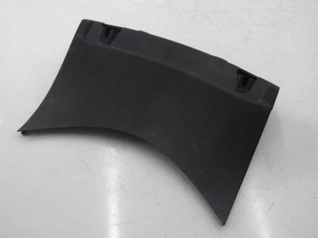 photo de VERKLEIDUNG HINTEN MITTE OBEN PIAGGIO XEVO - X EVO 125 (2010 - 2015) - Hauptansicht