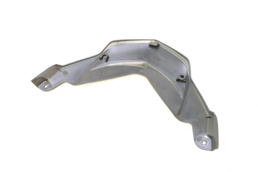 photo de VERKLEIDUNG HINTEN MITTE OBEN JM MOTORS R-MAX TECH 50 (2024 - 2026) - Zoom auf Gebrauchszustand