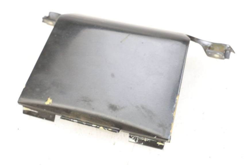 photo de VERKLEIDUNG HINTEN MITTE OBEN GILERA RUNNER LC 50 (1997 - 1998) - Alternative Perspektive