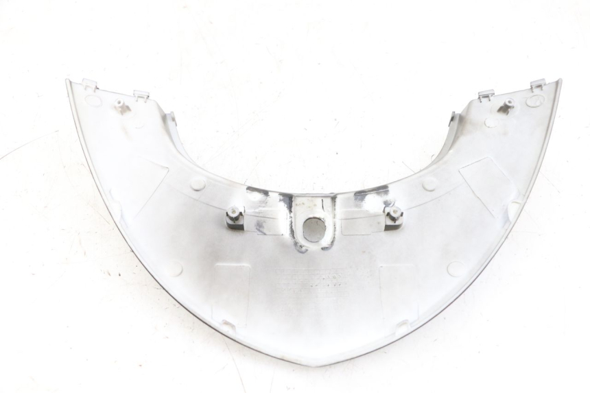 photo de VERKLEIDUNG HINTEN MITTE OBEN JM MOTORS SANTANA EVO 50 (2024 - 2026) - Detailansicht des Bauteils