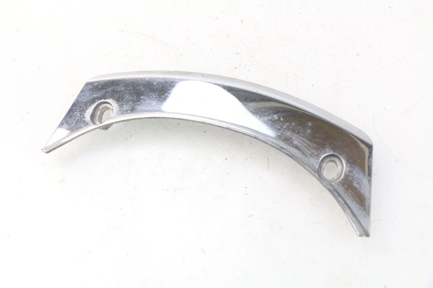 photo de VERKLEIDUNG HINTEN MITTE OBEN PEUGEOT SATELIS 500 (2007 - 2013) - Zoom auf Gebrauchszustand