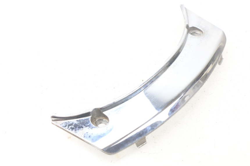 photo de OBERE HINTERE VERKLEIDUNGSVERBINDUNG PEUGEOT SATELIS 125 (2006 - 2009) - Alternative Perspektive