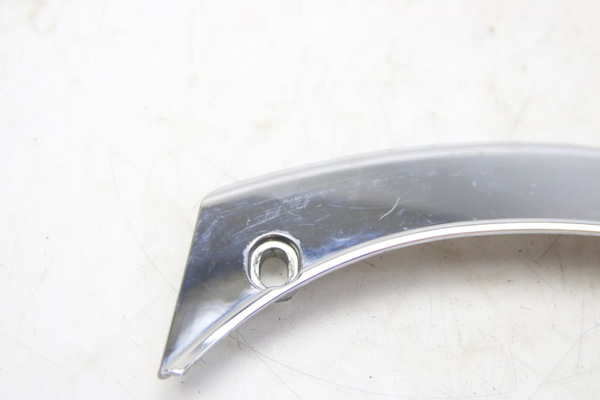 photo de OBERE HINTERE VERKLEIDUNGSVERBINDUNG PEUGEOT SATELIS 125 (2006 - 2009) - Gesamtansicht des Produkts