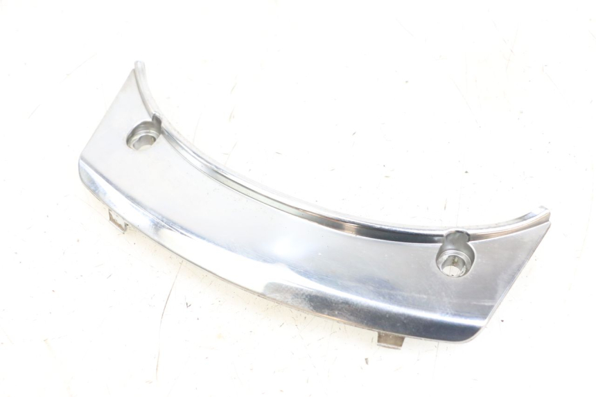 photo de OBERE HINTERE VERKLEIDUNGSVERBINDUNG PEUGEOT SATELIS 125 (2006 - 2009) - Hauptansicht