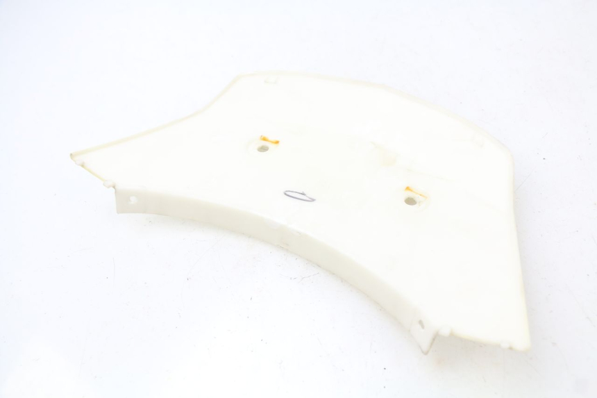 photo de VERKLEIDUNG HINTEN MITTE OBEN RAZZO STEED 125 (2012 - 2018) - Technische Nahaufnahme