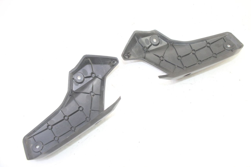 photo de VERKLEIDUNG HINTEN MITTE OBEN PEUGEOT STREETZONE I 2T 50 (2018 - 2020) - Gesamtansicht des Produkts