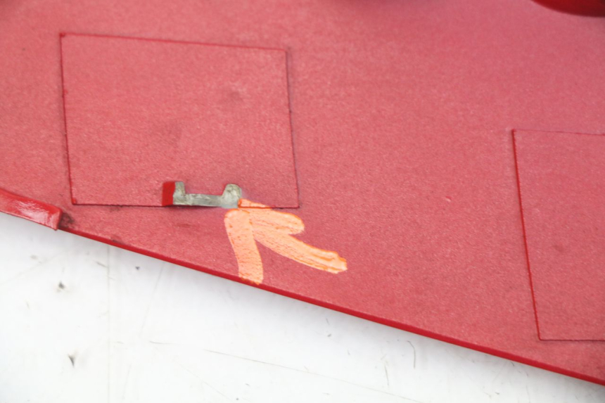 photo de VERKLEIDUNG HINTEN MITTE OBEN KYMCO SUPER 8 4T 50 (2021 - 2024) - Gesamtansicht des Produkts