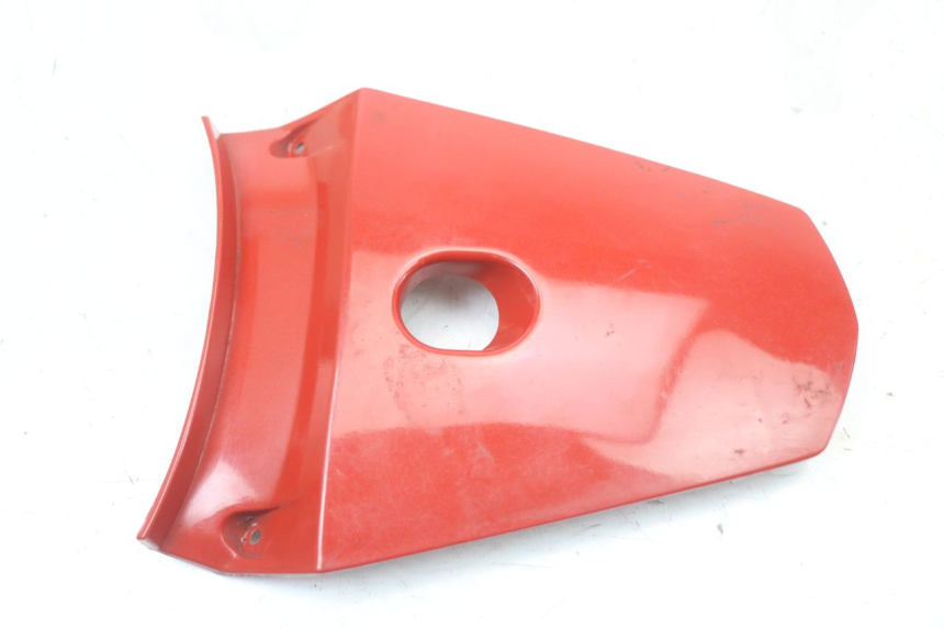 photo de VERKLEIDUNG HINTEN MITTE OBEN KYMCO SUPER 8 125 (2008 - 2015) - Zoom auf Gebrauchszustand