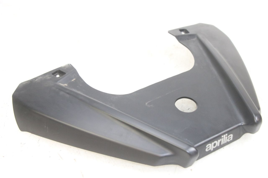 photo de OBERE HINTERE VERKLEIDUNGSVERBINDUNG APRILIA SXR 50 (2021 - 2023) - Zoom auf Gebrauchszustand