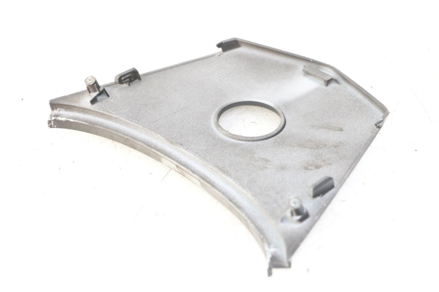 photo de HECKVERKLEIDUNG OBERER HINTERER VERBINDUNGSSTÜCK SYM JET 14 4T 50 (2018 - 2022) - Alternative Perspektive