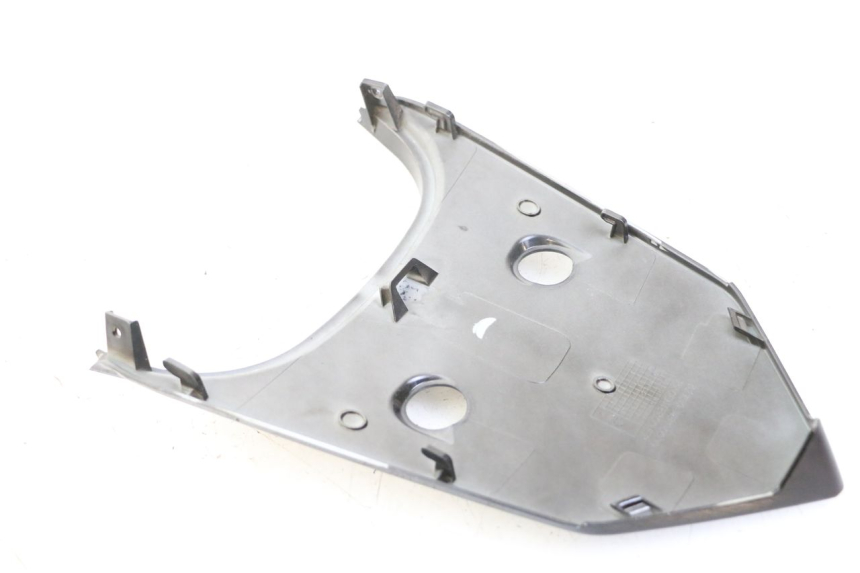 photo de OBERES HINTERES VERKLEIDUNGSTEILVERBINDER SYM ORBIT III 3 4T 50 (2018 - 2021) - Alternative Perspektive