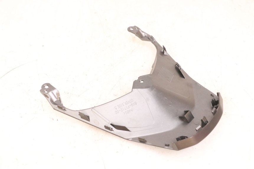photo de VERKLEIDUNG HINTEN MITTE OBEN YAMAHA TRICITY 300 (2020 - 2024) - Geprüftes Gebrauchtteil