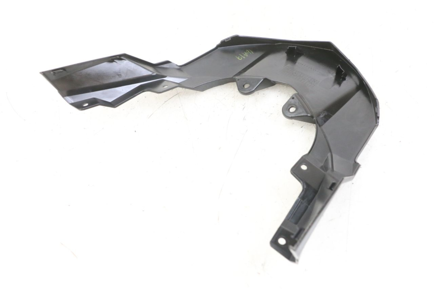 photo de OBERES HINTERES VERKLEIDUNGSTEILVERBINDER KAWASAKI VERSYS ABS 650 (2015 - 2018) - Technische Nahaufnahme