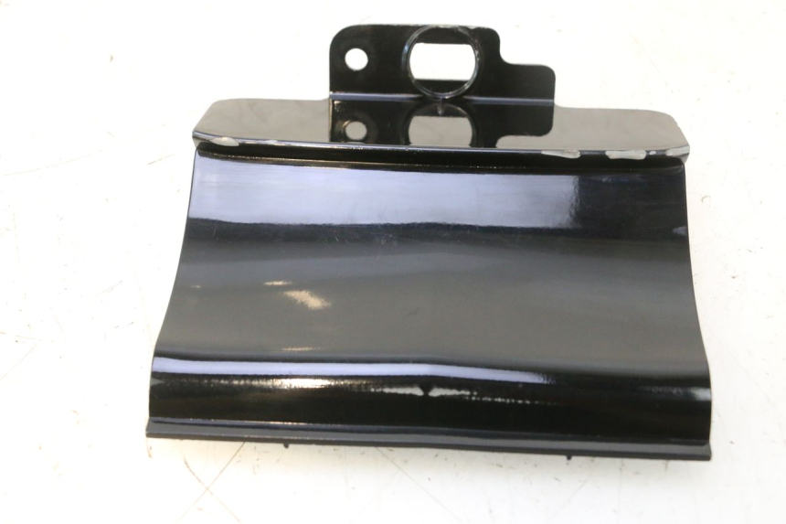 photo de VERKLEIDUNG HINTEN MITTE OBEN DAELIM VJ ROADWIN 125 (2004 - 2007) - Detailansicht des Bauteils