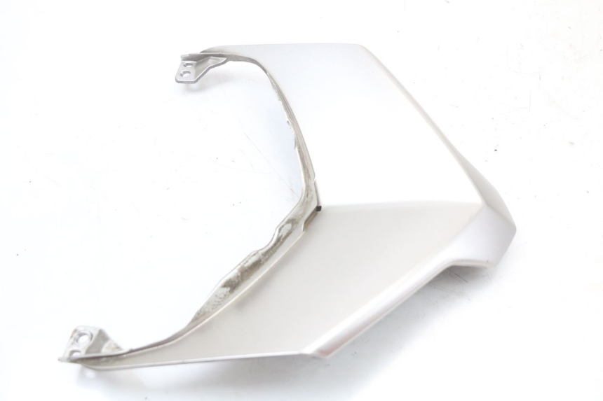 photo de HECKVERKLEIDUNG OBERER HINTERER VERBINDUNGSSTÜCK YAMAHA XMAX X-MAX ABS 125 (2017 - 2020) - Detailansicht des Bauteils