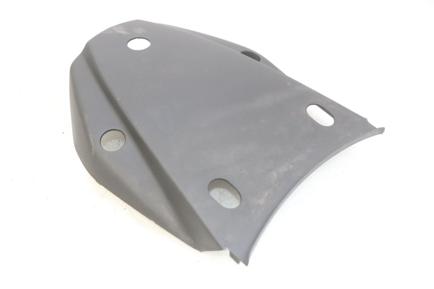 photo de HECKVERKLEIDUNG OBERER HINTERER VERBINDUNGSSTÜCK SYM X-PRO 4T 50 (2014 - 2021) - Technische Nahaufnahme